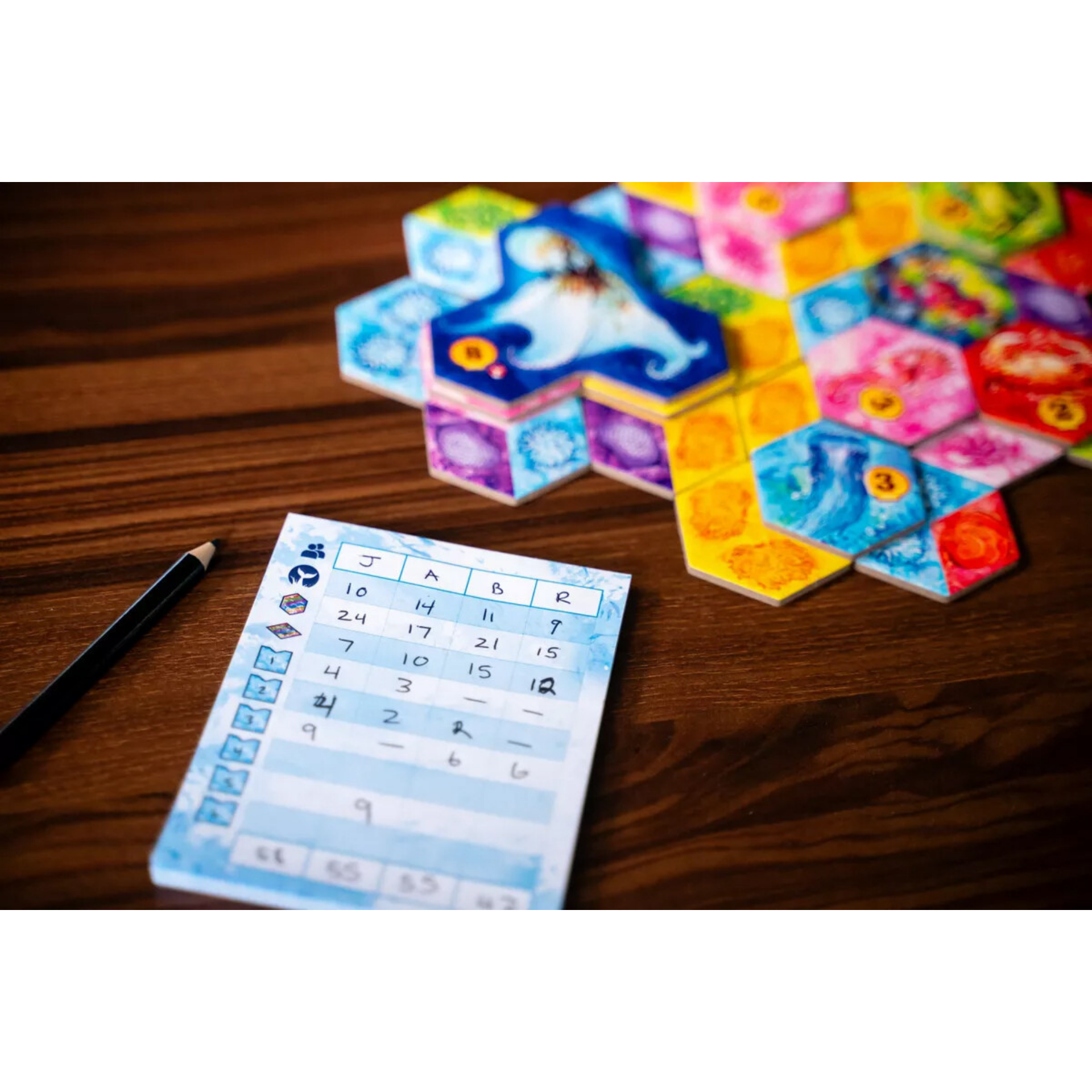 Aqua brettspill komponenter og brikker