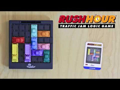 Thinkfun video viser hvordan man spiller Rushhour - trafikkork-spillet